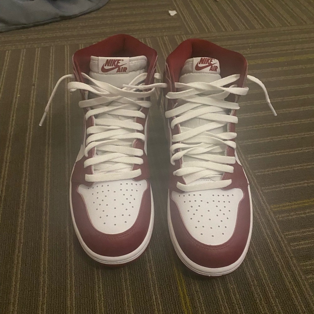 Nike Air Jordan  1 Retro OG Shoes Artisanal Red size 9.5 NEW